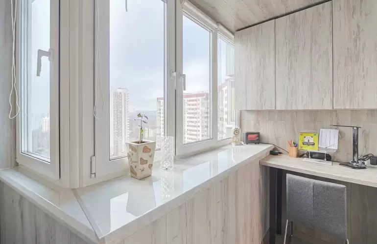 Отделка ламинатом лоджии Сапожок с утеплением